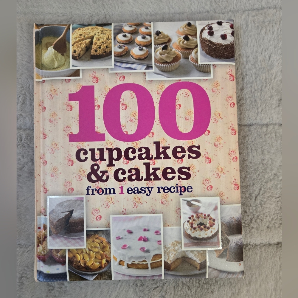 Cupcakes & Cakes Recipe Book